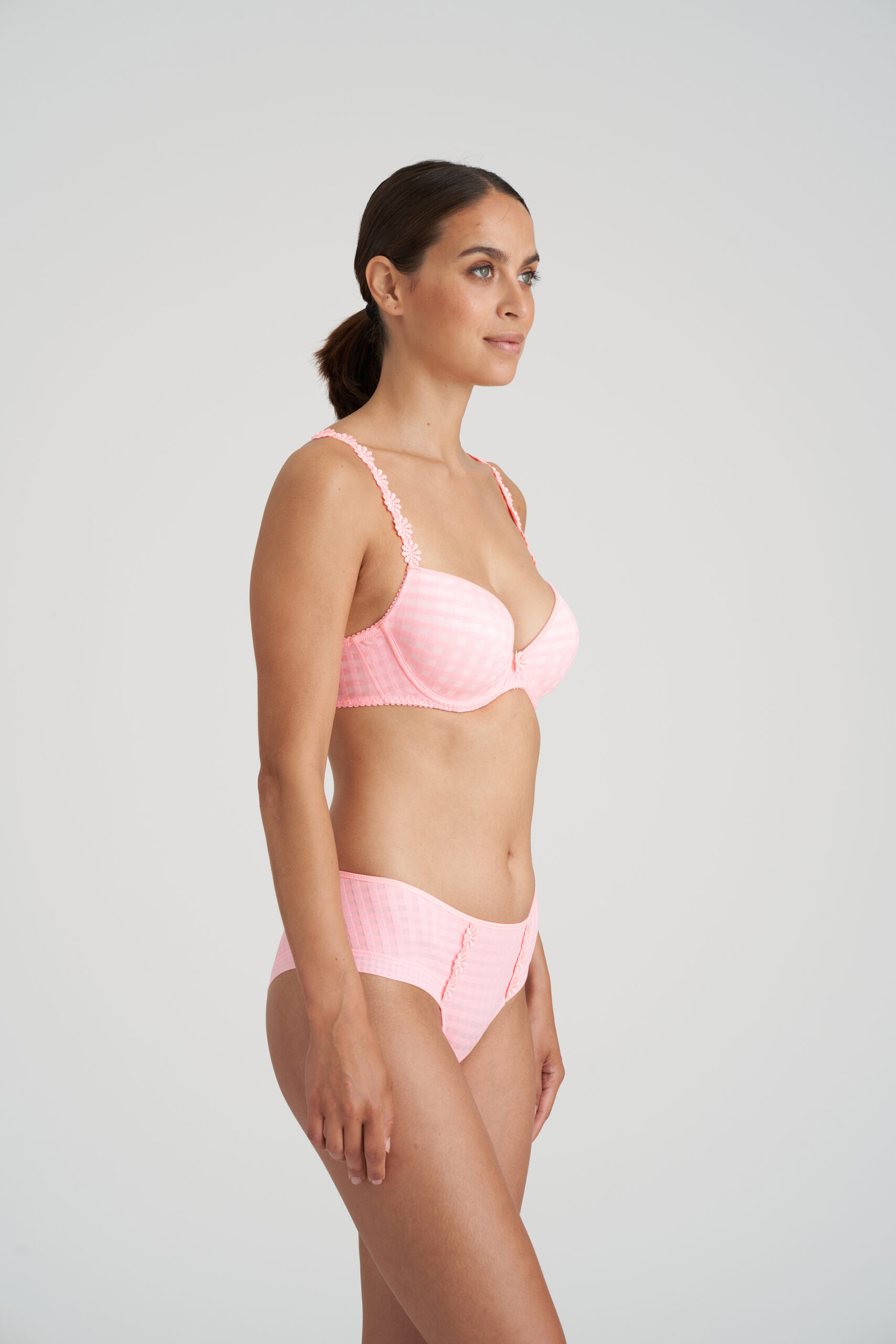 Avero_Avero_Shorty_Rose_0500415_PPF_5